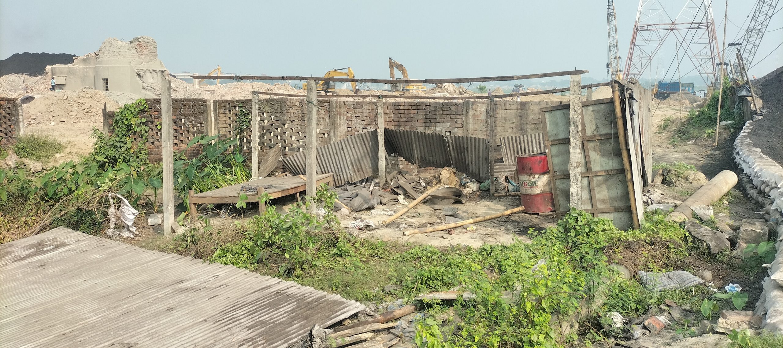 গজারিয়ায় বিদ্যুৎস্পৃষ্ট হয়ে শ্রমিকের মৃত্যু